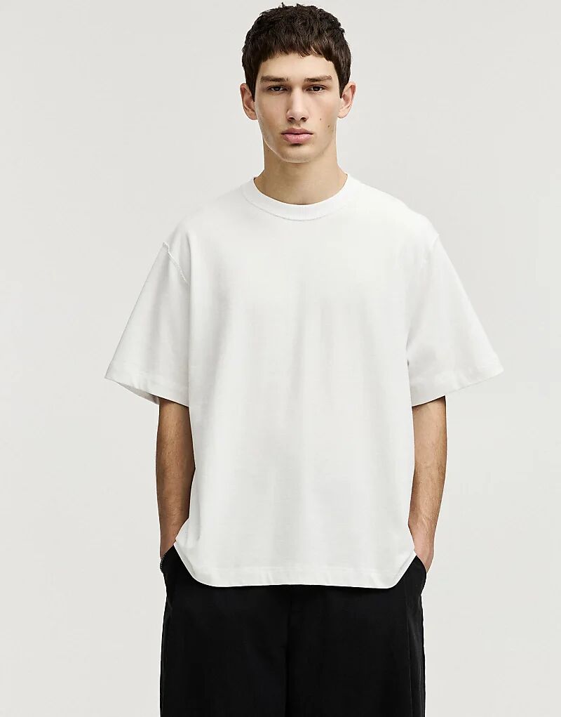 Мягкая на ощупь футболка свободного кроя Pull&Bear белого цвета
Мягкая на ощупь футболка свободного кроя Pull&Bear белого цвета