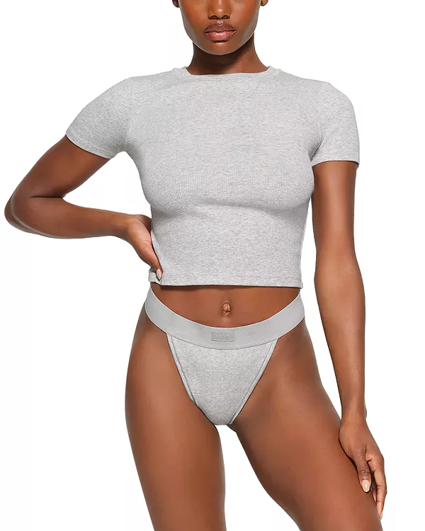 Футболка в рубчик Skims, серый
Футболка в рубчик Skims, серый