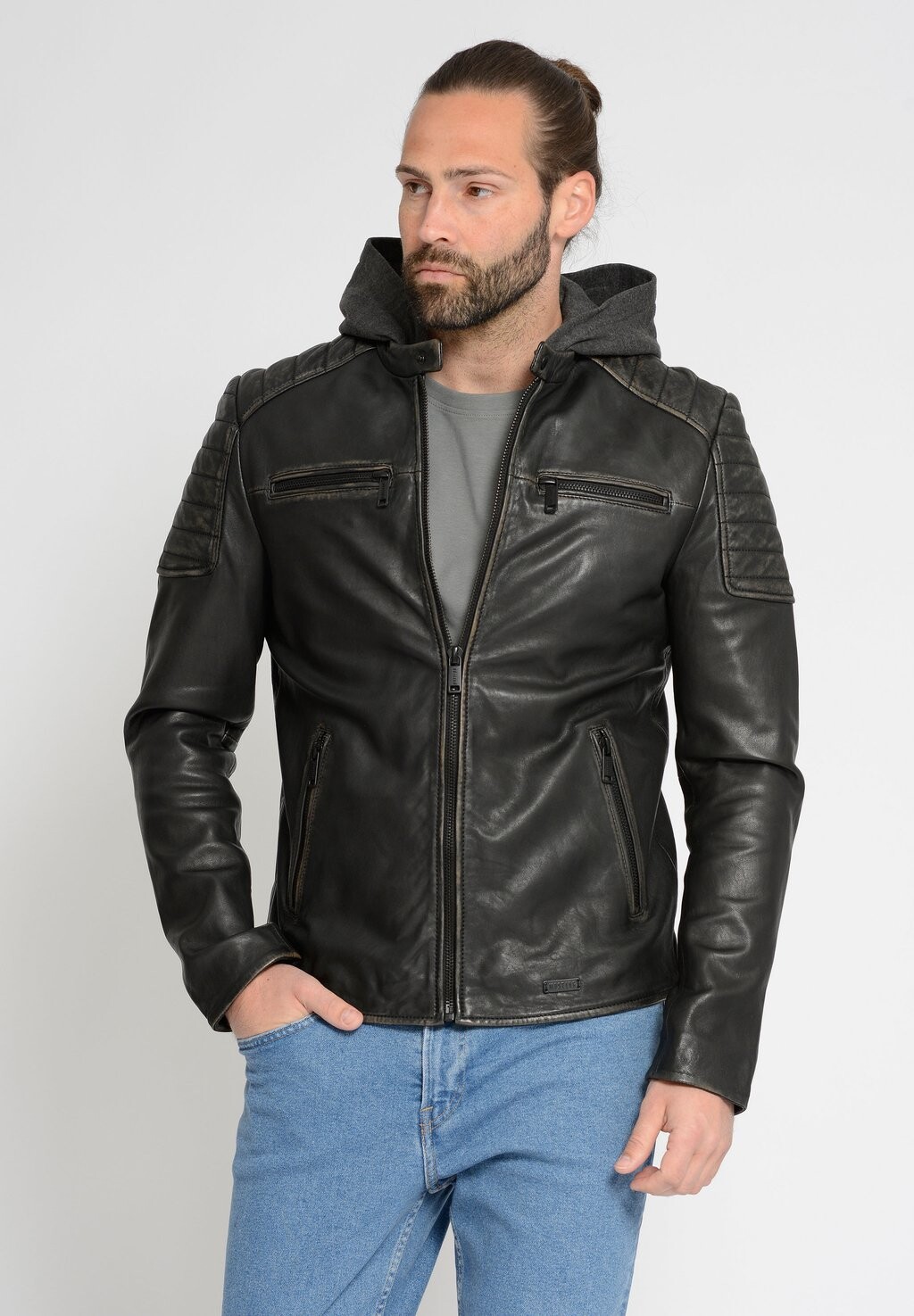 Кожаная куртка Mustang, черный 
Кожаная куртка Mustang, черный