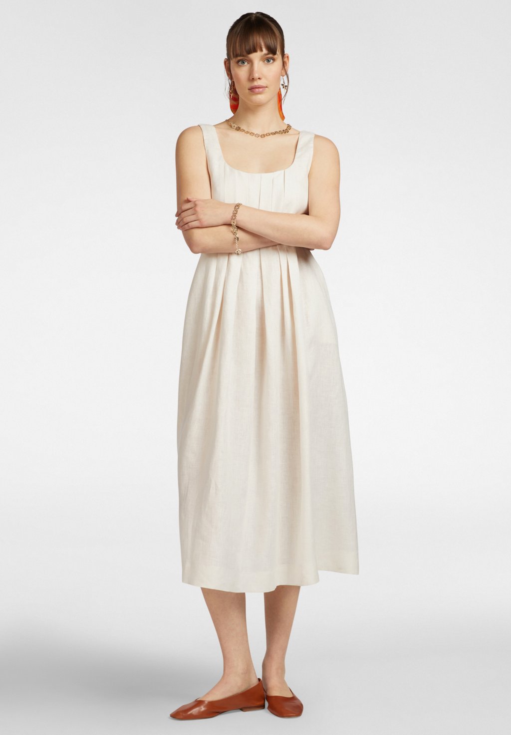 Повседневное платье CON PIEGHE DAVANTI Elena Mirò, белый 
Повседневное платье CON PIEGHE DAVANTI Elena Mirò, белый