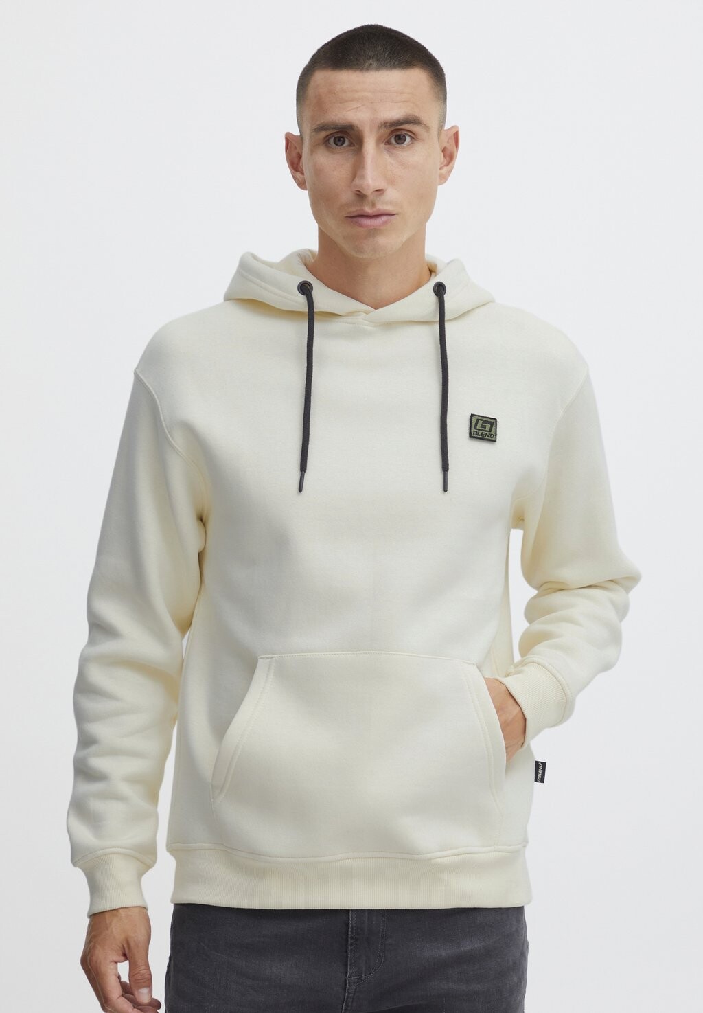 Худи Blend, цвет cloud cream
Худи Blend, цвет cloud cream