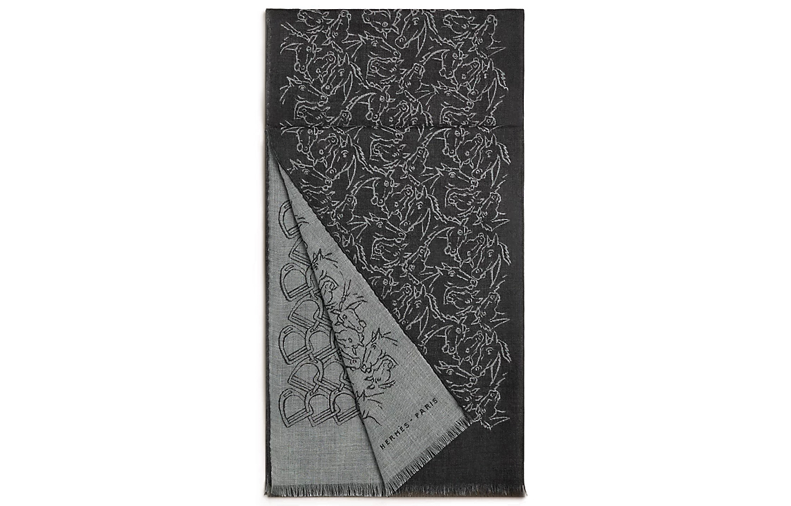 HERMES Вязаный шарф мужской серый, Gray
HERMES Вязаный шарф мужской серый, Gray