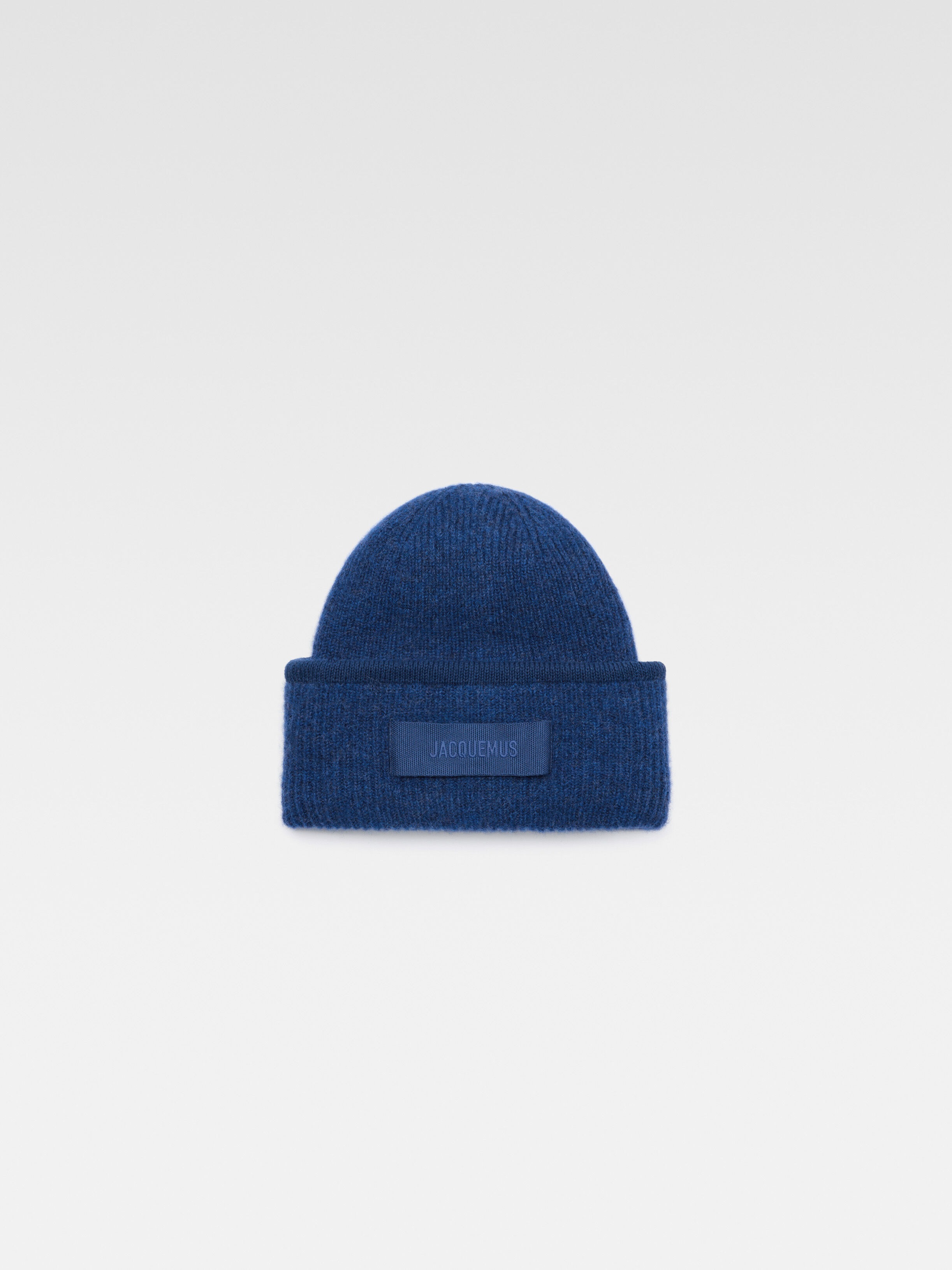 Кепка с логотипом Grosgrain JACQUEMUS The Gros Grain beanie, темно-синий
Кепка с логотипом Grosgrain JACQUEMUS The Gros Grain beanie, темно-синий