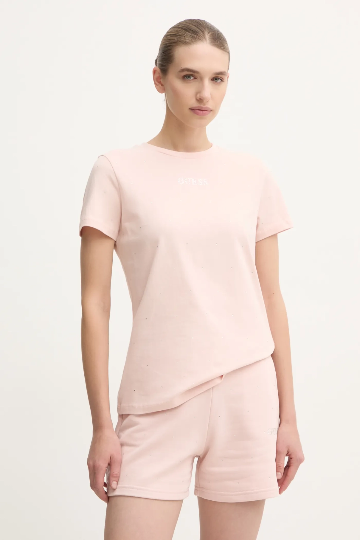 Футболка со СТРАЗАМИ Guess, розовый
Футболка со СТРАЗАМИ Guess, розовый