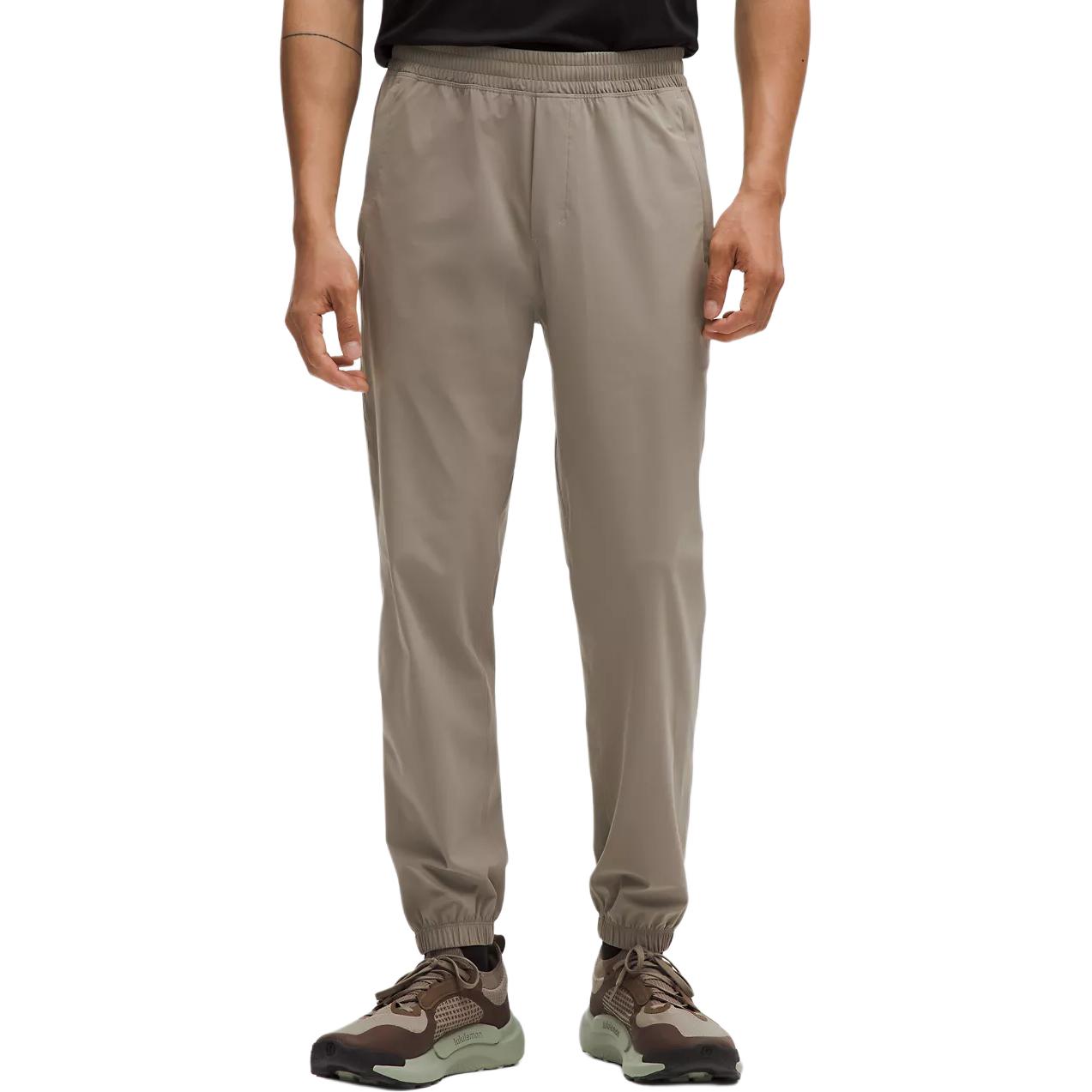 Шорты Pace Breaker для мужчин Lululemon, warm коричневый серый/wshg
Шорты Pace Breaker для мужчин Lululemon, warm коричневый серый/wshg