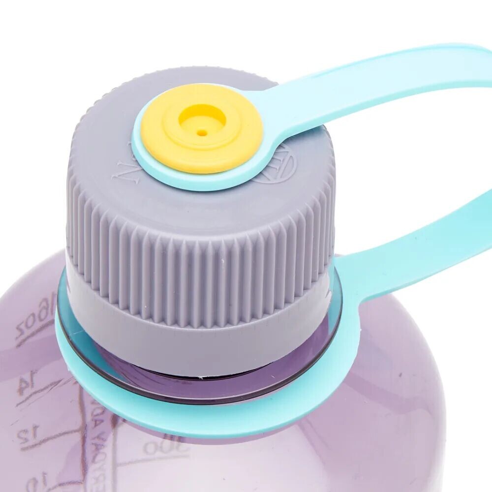 Nalgene Бутылка для воды с узким горлышком из тритана, фиолетовый
Nalgene Бутылка для воды с узким горлышком из тритана, фиолетовый