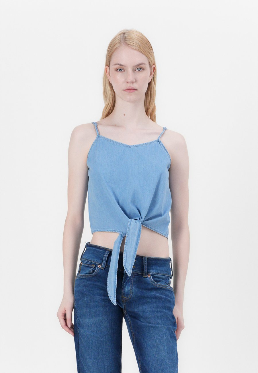 Блуза ONLY ONLNOVA KNOT SINGLET , Light Blue Denim/Light-Blue Denim
Блуза ONLY ONLNOVA KNOT SINGLET , Light Blue Denim/Light-Blue Denim
