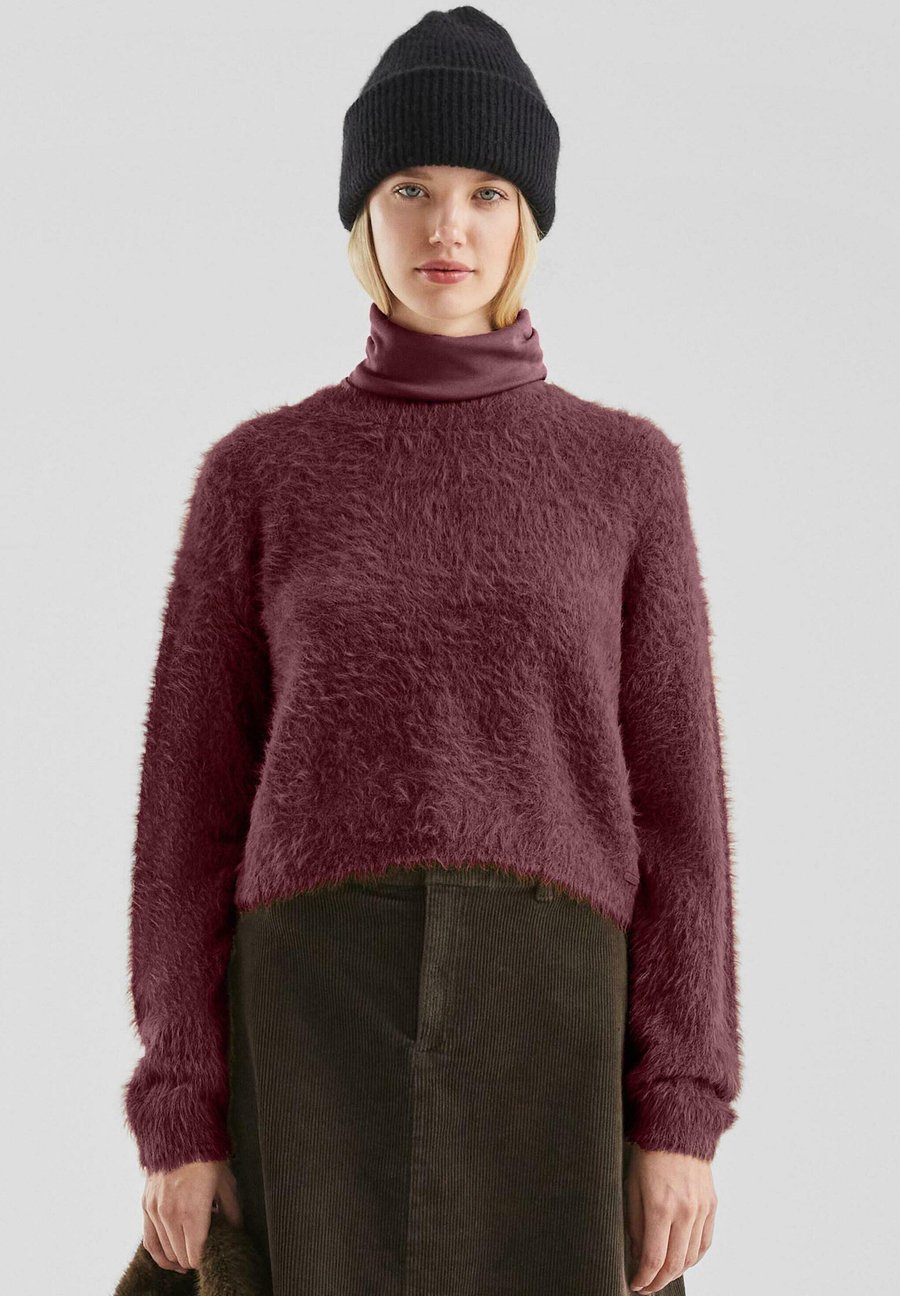Джемпер QS Jumper, Bordeaux/Red
Джемпер QS Jumper, Bordeaux/Red