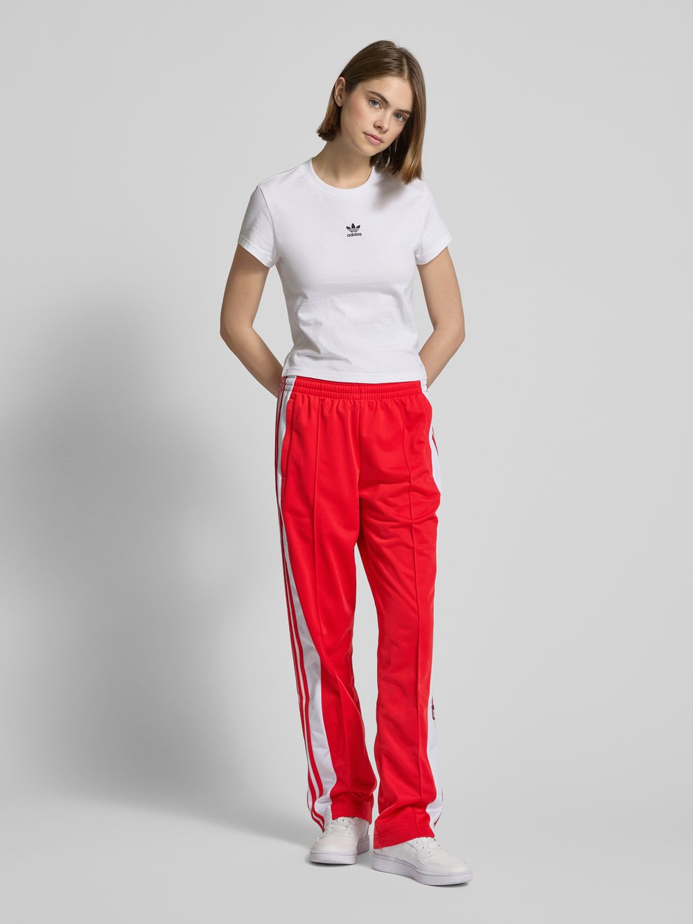 Спортивные брюки прямого кроя с застежкой на кнопки, модель «ADIBREAK» adidas Originals, темно-красный
Спортивные брюки прямого кроя с застежкой на кнопки, модель «ADIBREAK» adidas Originals, темно-красный