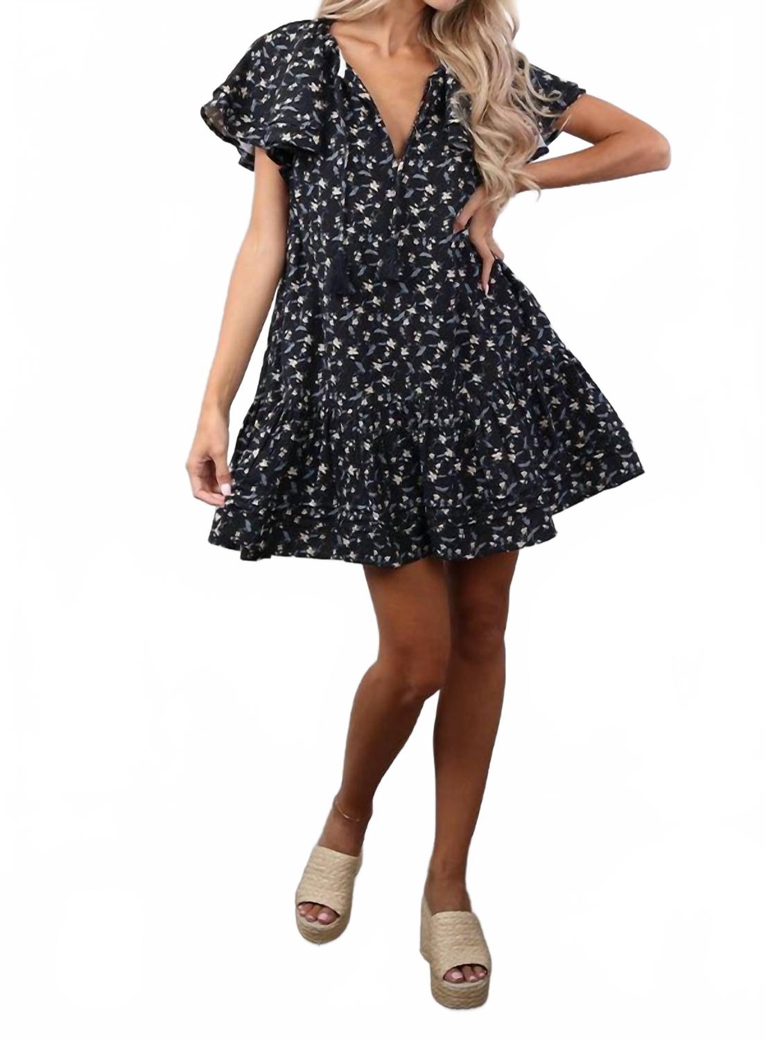 Платье Hazel в голубом цветочном принте Mint
Платье Hazel в голубом цветочном принте Mint