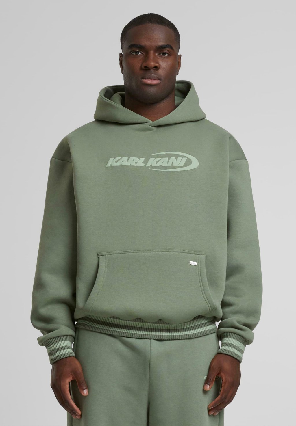 Толстовка Karl Kani, оливковый
Толстовка Karl Kani, оливковый