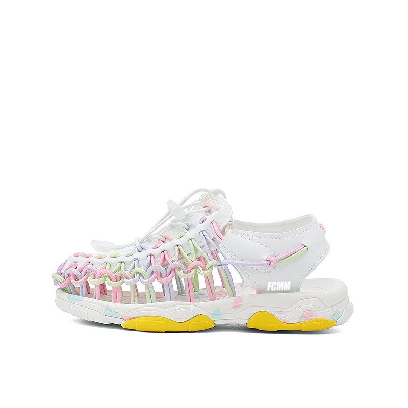 Дышащие быстросохнущие низкие сандалии для детей FCMM, белый/мультиколор 
Дышащие быстросохнущие низкие сандалии для детей FCMM, белый/мультиколор