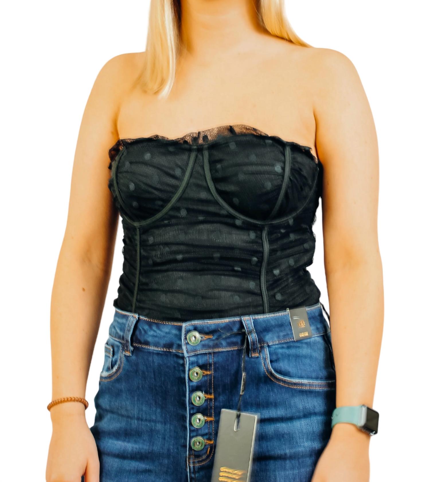 Боди в горошек черного цвета LE LIS
Боди в горошек черного цвета LE LIS