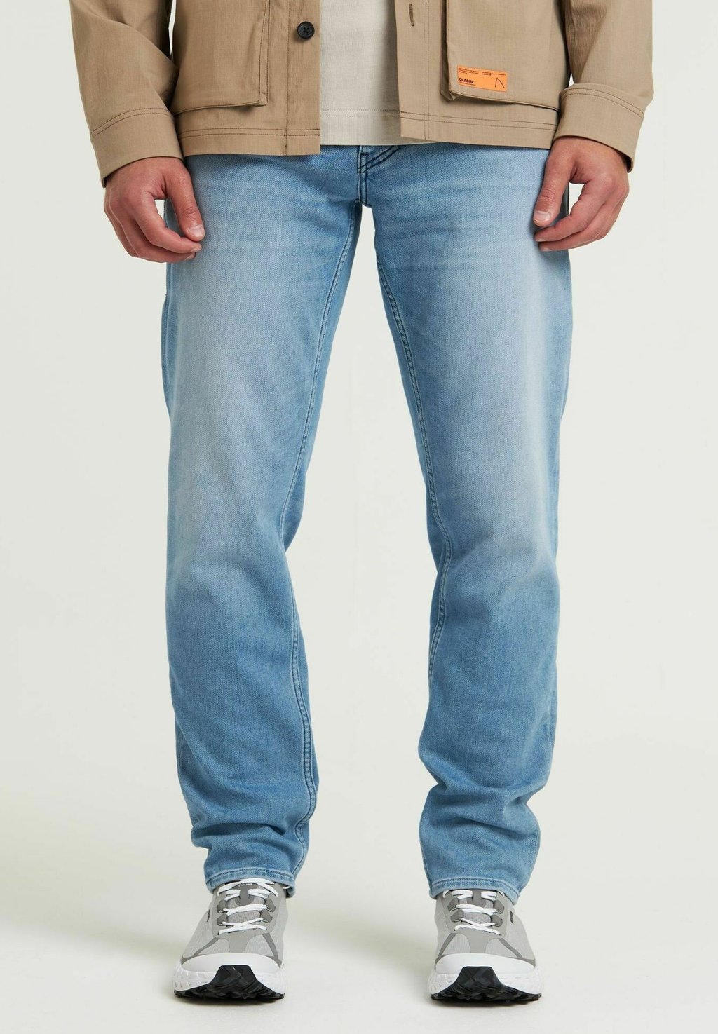 Джинсы прямого кроя EVAN MIDO CHASIN', светло-голубой
Джинсы прямого кроя EVAN MIDO CHASIN', светло-голубой