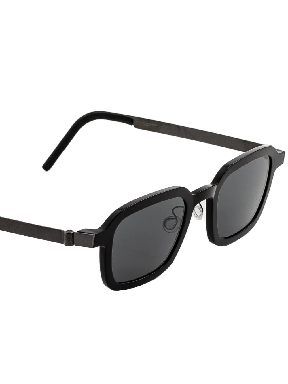 Солнцезащитные очки в прямоугольной оправе Lindberg, черный
Солнцезащитные очки в прямоугольной оправе Lindberg, черный