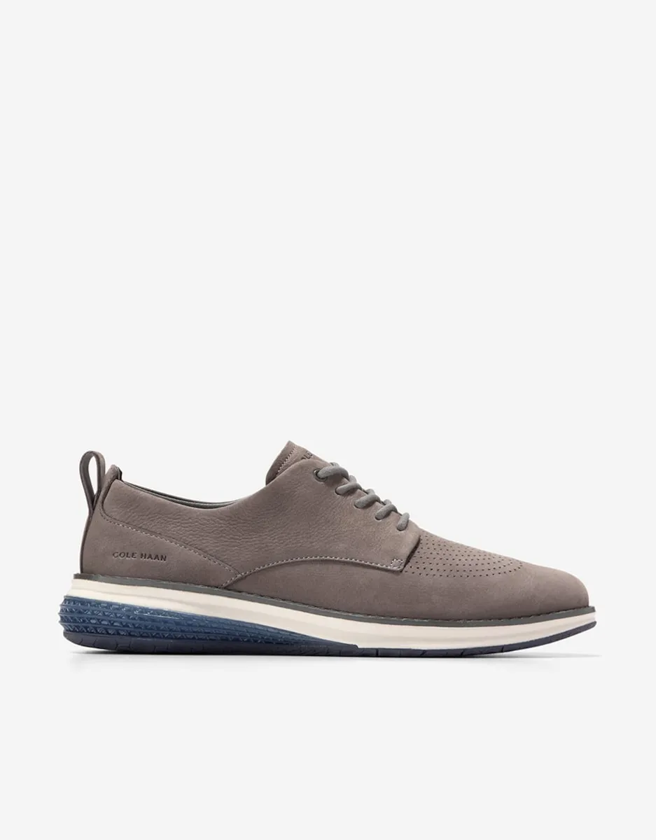 Мужские туфли на шнуровке из нубука с перфорированными деталями Cole Haan, серый
Мужские туфли на шнуровке из нубука с перфорированными деталями Cole Haan, серый