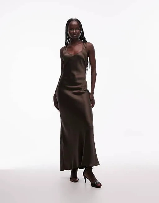 Атласное платье макси шоколадного цвета ASOS DESIGN
Атласное платье макси шоколадного цвета ASOS DESIGN