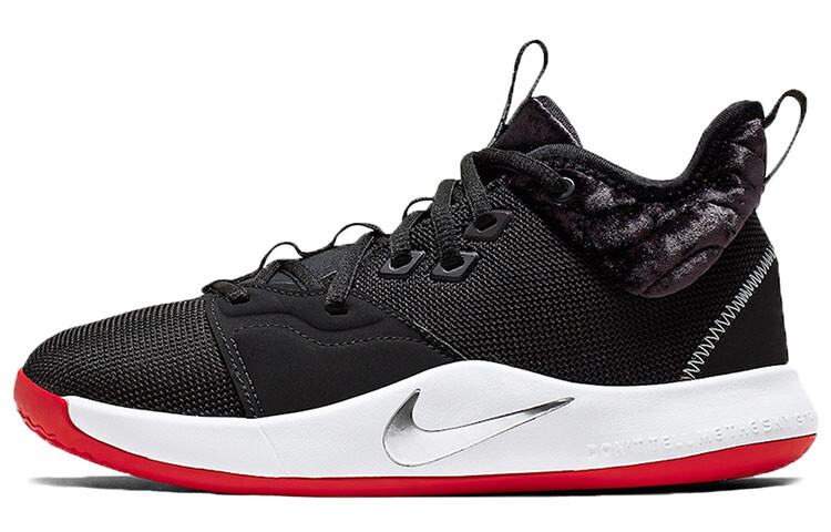 Детские баскетбольные кроссовки Nike PG 3 детские
Детские баскетбольные кроссовки Nike PG 3 детские