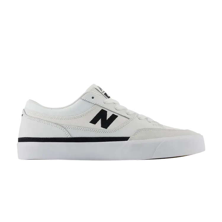 Кроссовки Franky Villani x Numeric 417 Low, белый/черный
Кроссовки Franky Villani x Numeric 417 Low, белый/черный