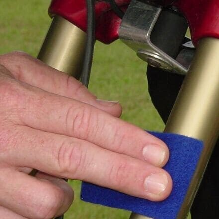 Смазка для стоек Finish Line, цвет One Color 
Смазка для стоек Finish Line, цвет One Color