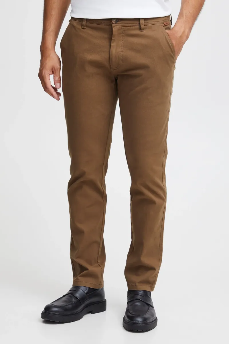 Брюки-чиносы 11 Project " 11 Project PRGaleno", цвет Cub
Брюки-чиносы 11 Project " 11 Project PRGaleno", цвет Cub