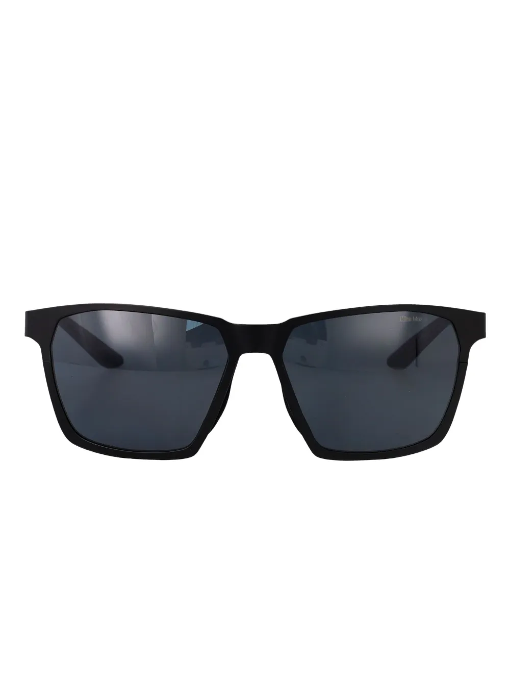 Солнцезащитные очки Maverick Valor в квадратной оправе Nike, черный
Солнцезащитные очки Maverick Valor в квадратной оправе Nike, черный