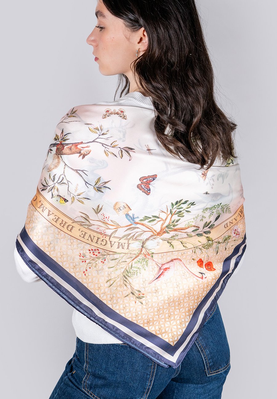 Шарф FABLE ENGLAND WONDERLAND SQUARE, Caramel/Light Brown
Шарф FABLE ENGLAND WONDERLAND SQUARE, Caramel/Light Brown