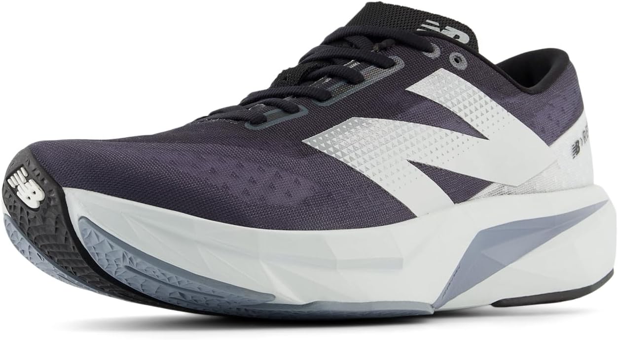 Мужские кроссовки New Balance FuelCell Rebel V4, черный/серый
Мужские кроссовки New Balance FuelCell Rebel V4, черный/серый