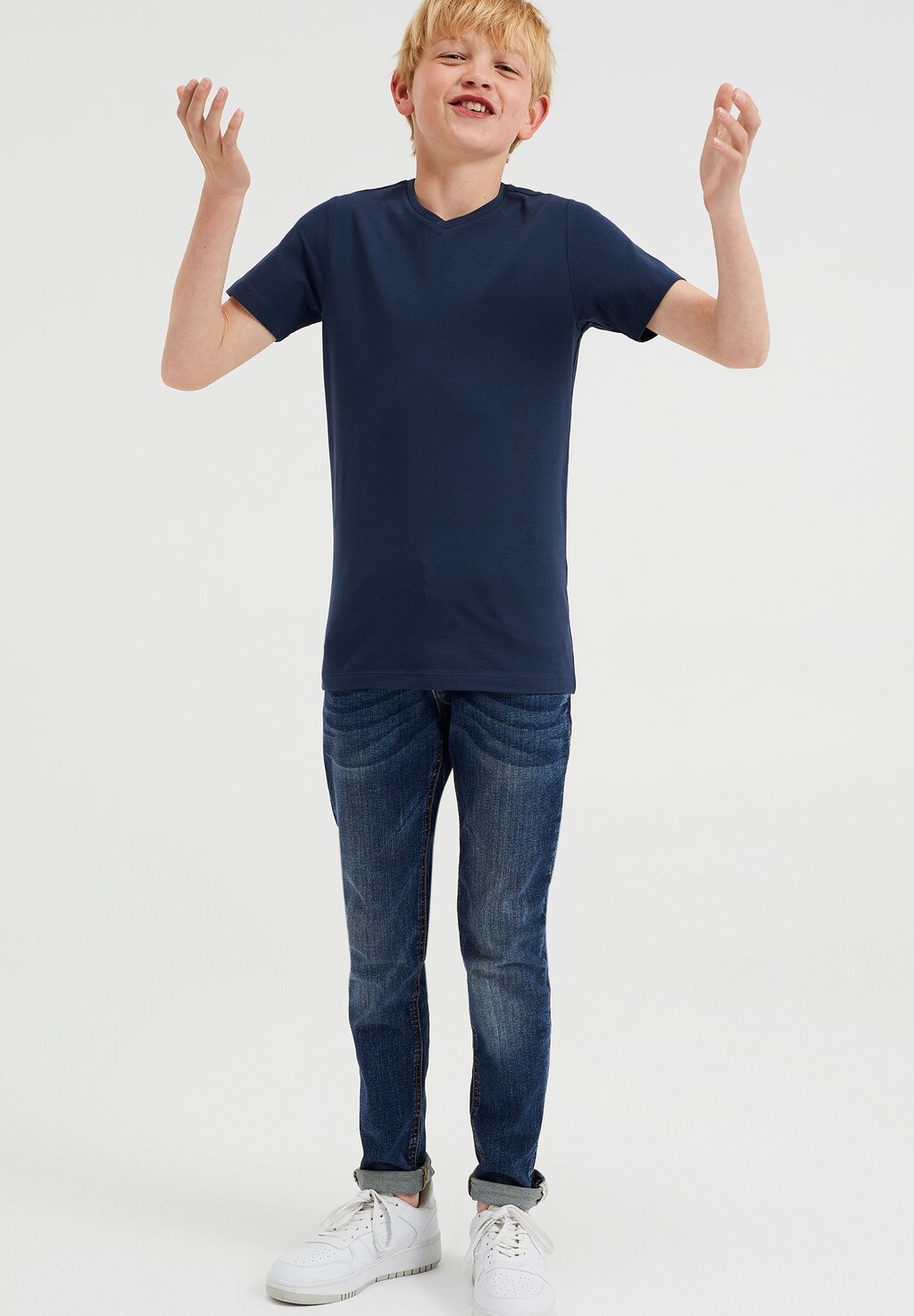 Футболка базовая MET V HALS WE Fashion, цвет blue
Футболка базовая MET V HALS WE Fashion, цвет blue