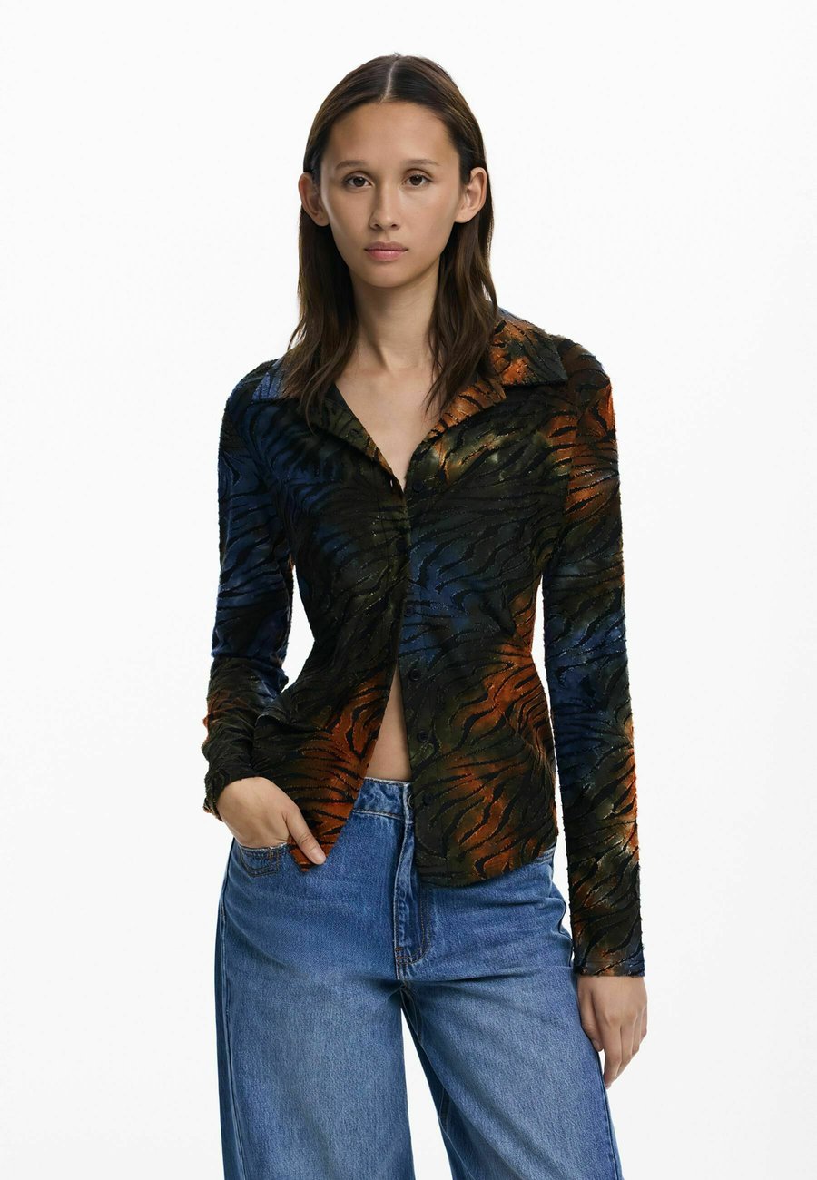 Блуза Desigual BUTTONED ANIMAL PRINT, Green
Блуза Desigual BUTTONED ANIMAL PRINT, Green