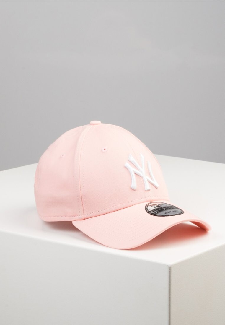 Бейсболка LEAGUE ESSENTIAL NEW YORK YANKEES New Era, цвет rose
Бейсболка LEAGUE ESSENTIAL NEW YORK YANKEES New Era, цвет rose