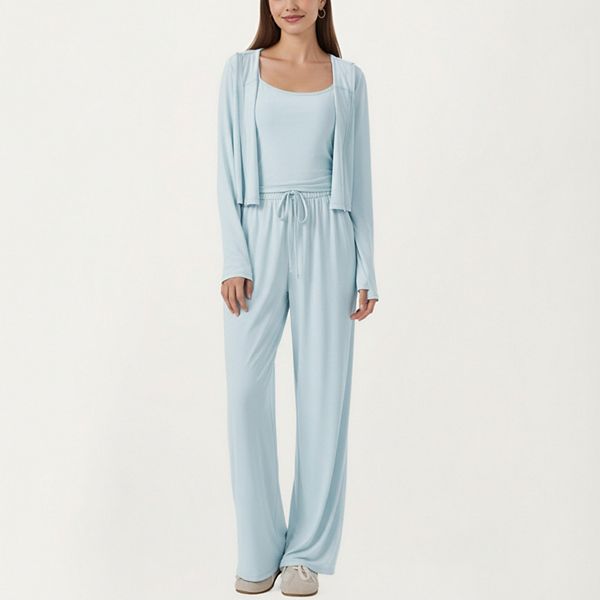 Женский спортивный сет из 3 предметов: топ без рукавов, укороченная куртка и спортивные брюки на шнурке Anna-Kaci, Light Blue
Женский спортивный сет из 3 предметов: топ без рукавов, укороченная куртка и спортивные брюки на шнурке Anna-Kaci, Light Blue