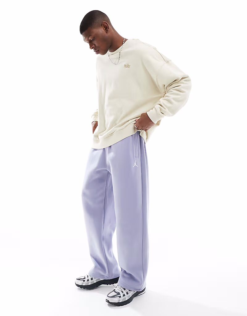 Джоггеры Jordan в сиреневом цвете
Джоггеры Jordan в сиреневом цвете