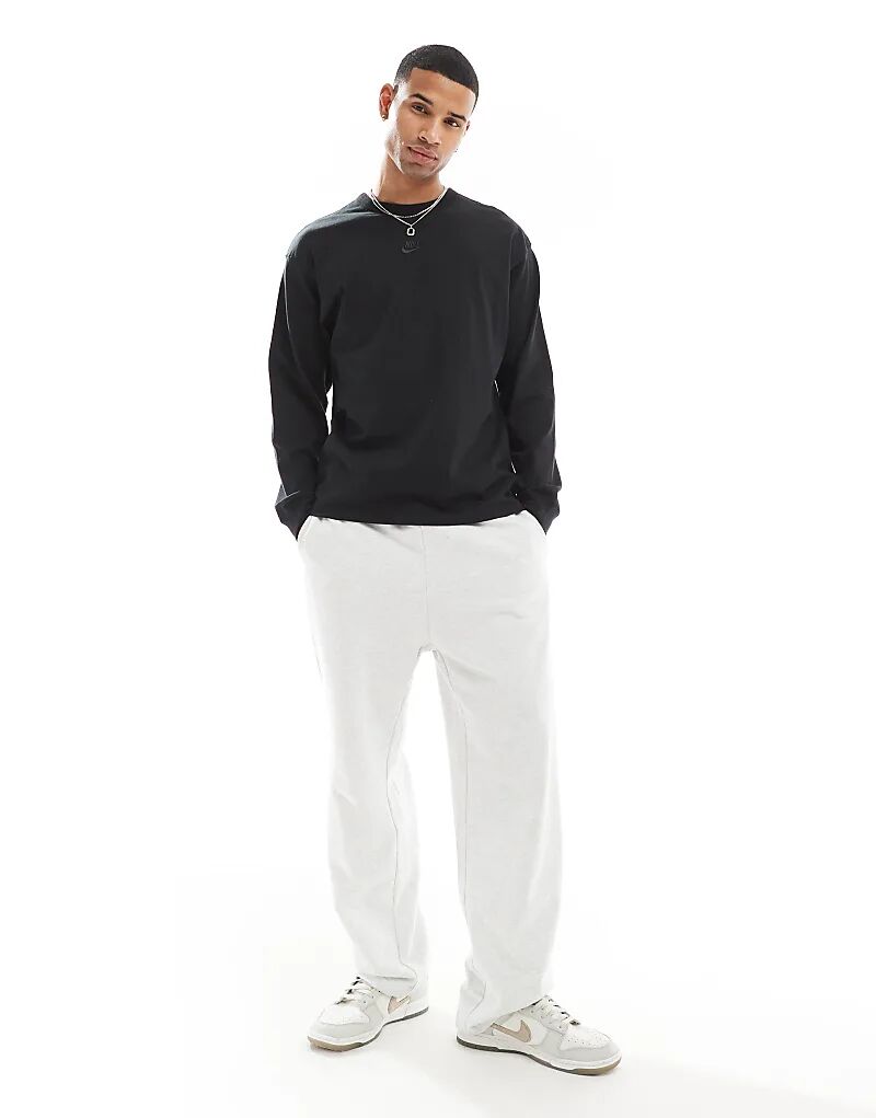 Футболка с длинным рукавом Premium Essentials черного цвета Nike 
Футболка с длинным рукавом Premium Essentials черного цвета Nike