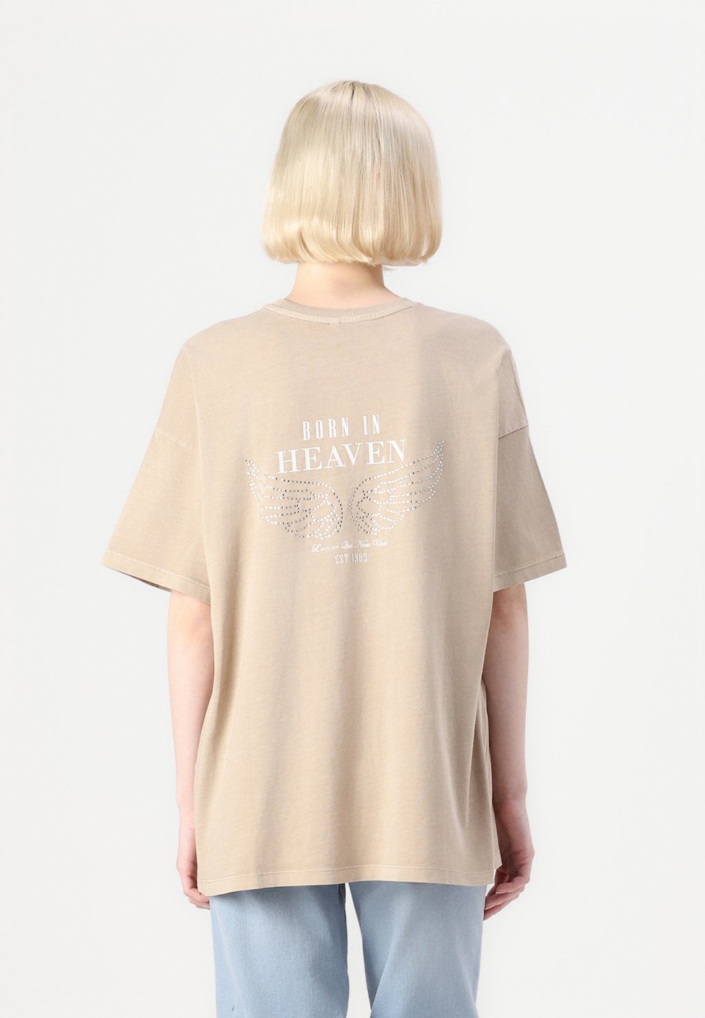 Футболка с принтом ONLTOHIDA LIFE ONLY, светло-коричневый
Футболка с принтом ONLTOHIDA LIFE ONLY, светло-коричневый