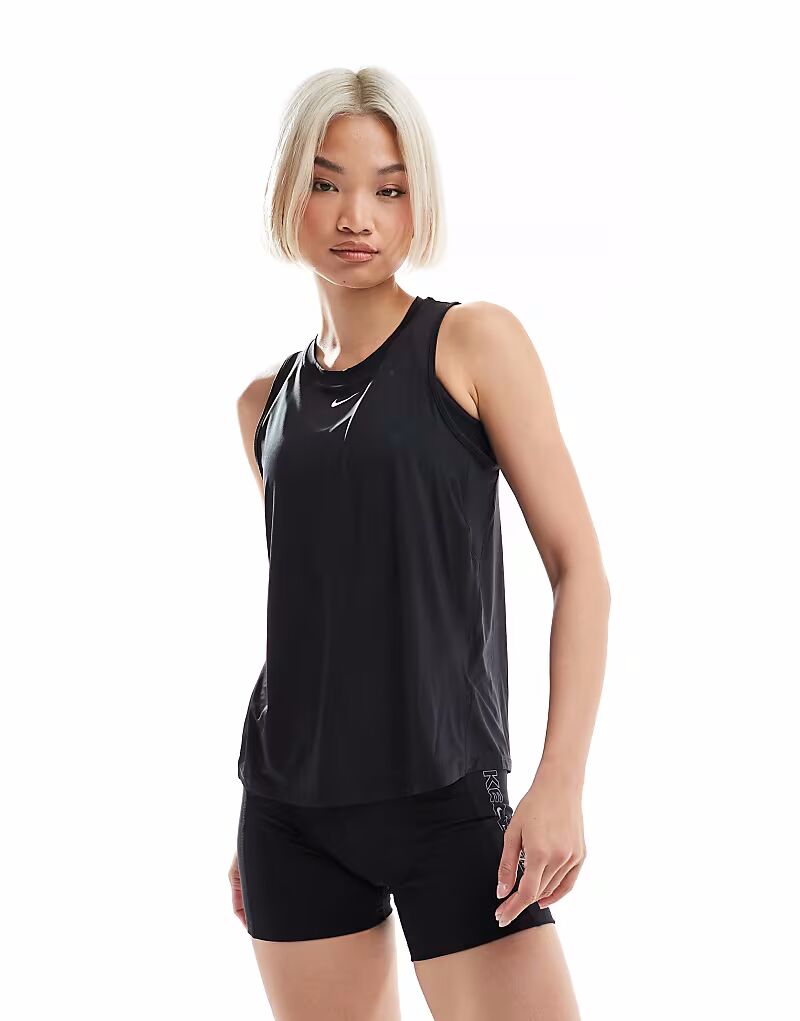 Топ Nike One Training Dri-Fit Classic черного цвета Nike Training
Топ Nike One Training Dri-Fit Classic черного цвета Nike Training