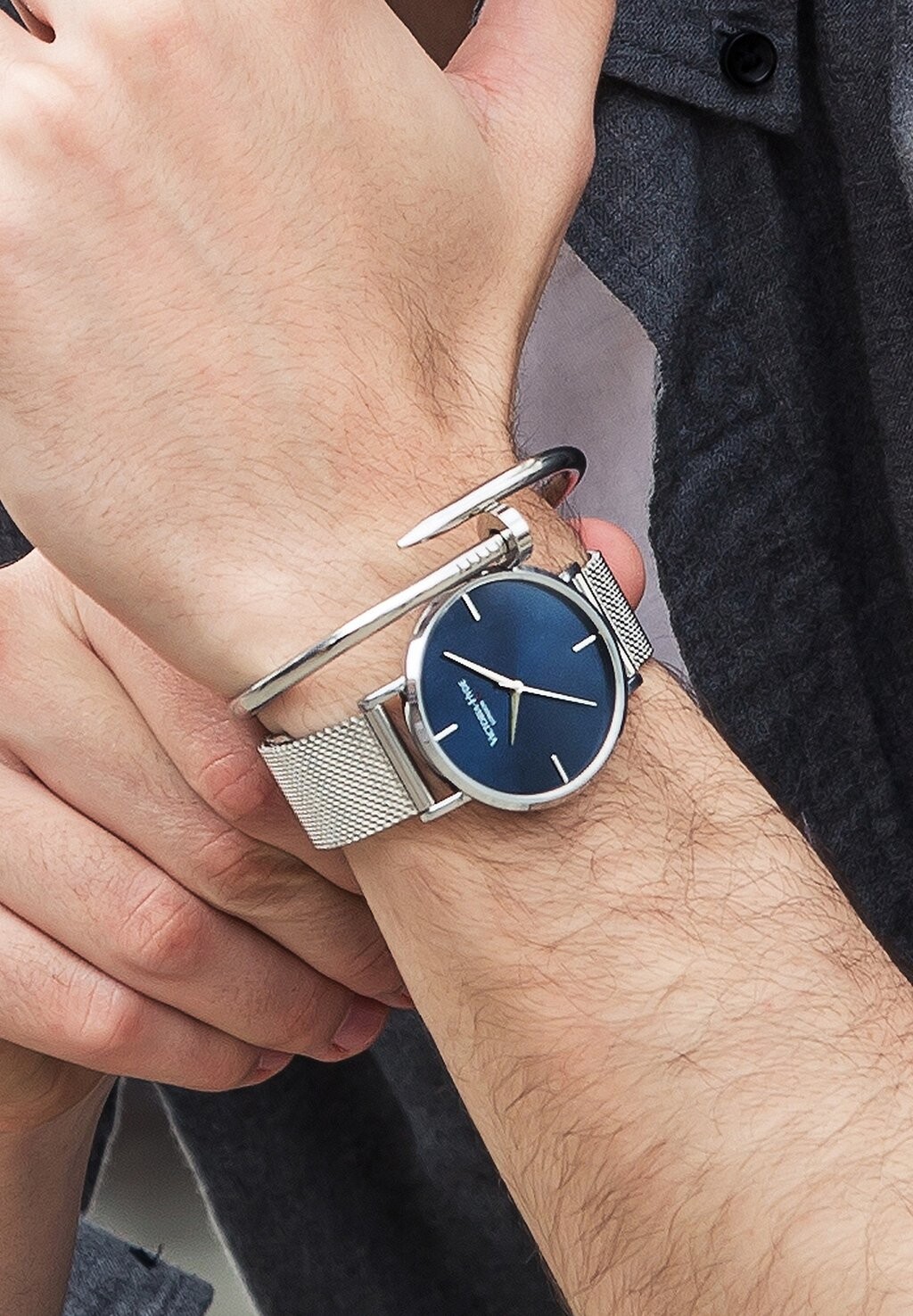 Часы RICHMOND SIMPLE Victoria Hyde, цвет silber
Часы RICHMOND SIMPLE Victoria Hyde, цвет silber