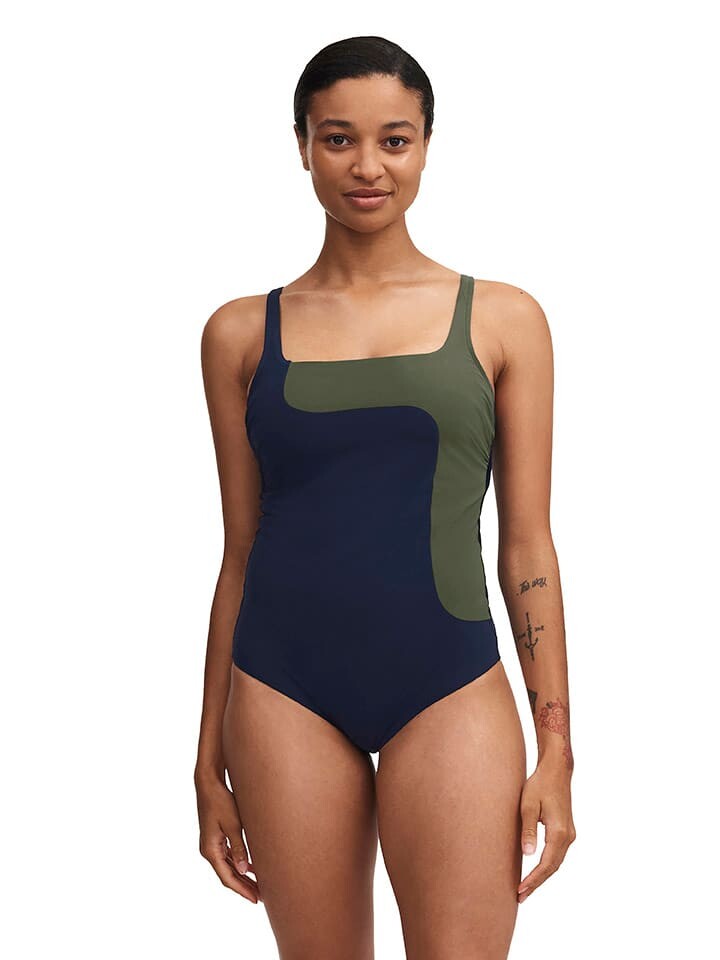 Купальник Chantelle, цвет dunkelblau/khaki
Купальник Chantelle, цвет dunkelblau/khaki