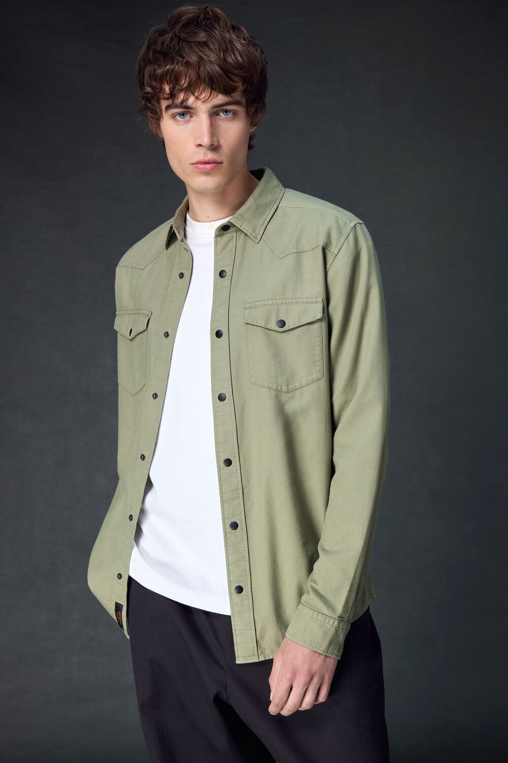 Рубашка в стиле вестерн с длинными рукавами и двумя карманами из 100% хлопка Next, зеленый
Рубашка в стиле вестерн с длинными рукавами и двумя карманами из 100% хлопка Next, зеленый