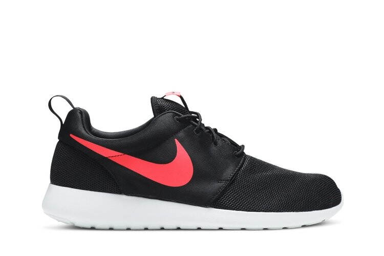 Кроссовки Nike Roshe One 'Black Solar Red', черный
Кроссовки Nike Roshe One 'Black Solar Red', черный