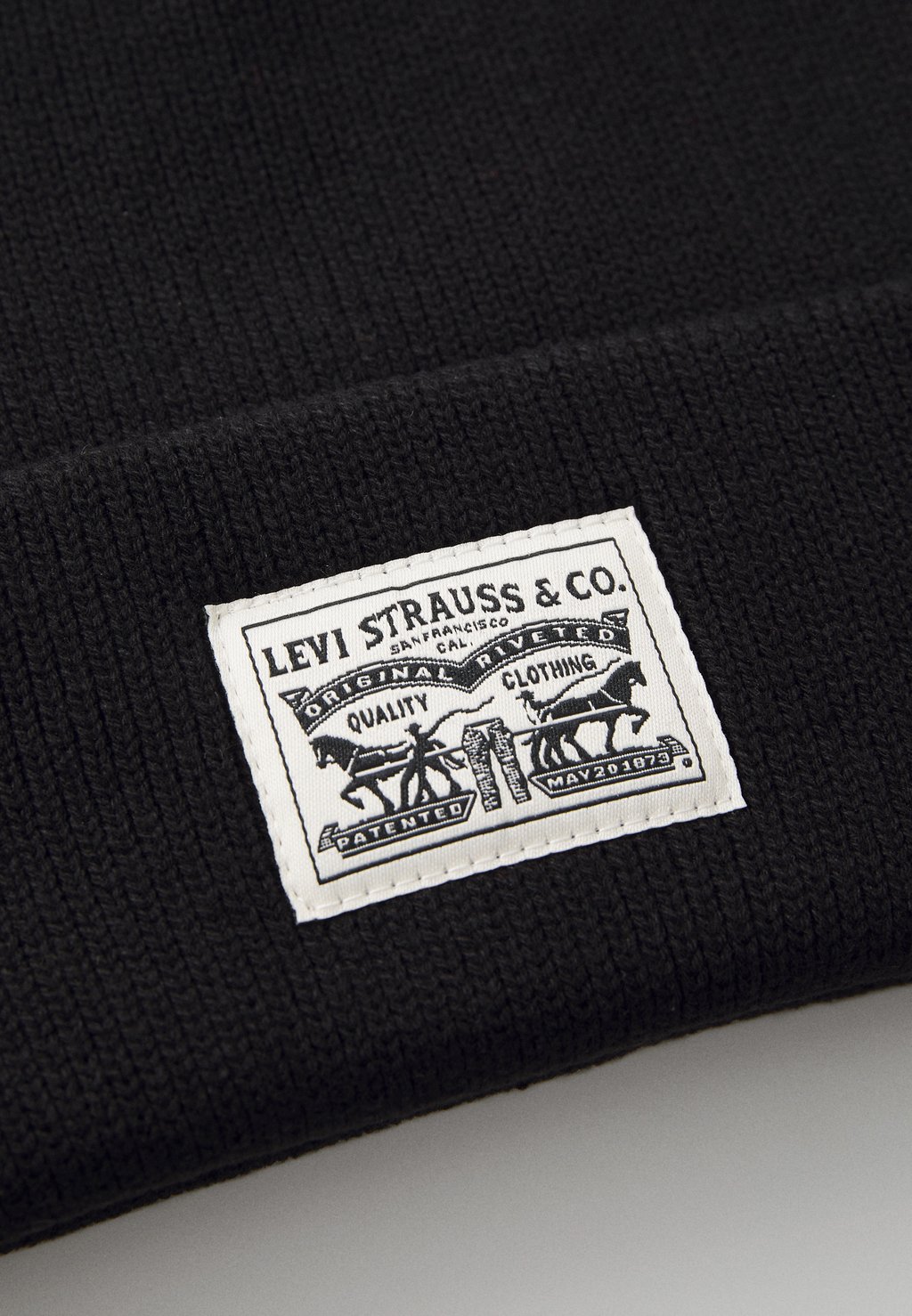 Шапка BACKPATCH BEANIE UNISEX Levi's®, черный
Шапка BACKPATCH BEANIE UNISEX Levi's®, черный