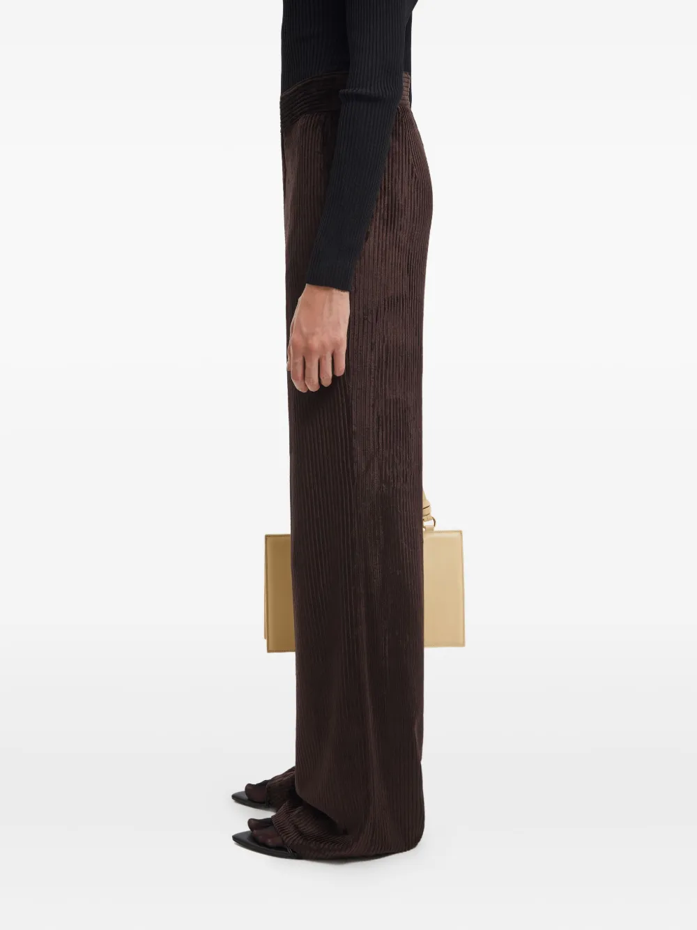 Вельветовые брюки широкого кроя Aeron, коричневый
Вельветовые брюки широкого кроя Aeron, коричневый