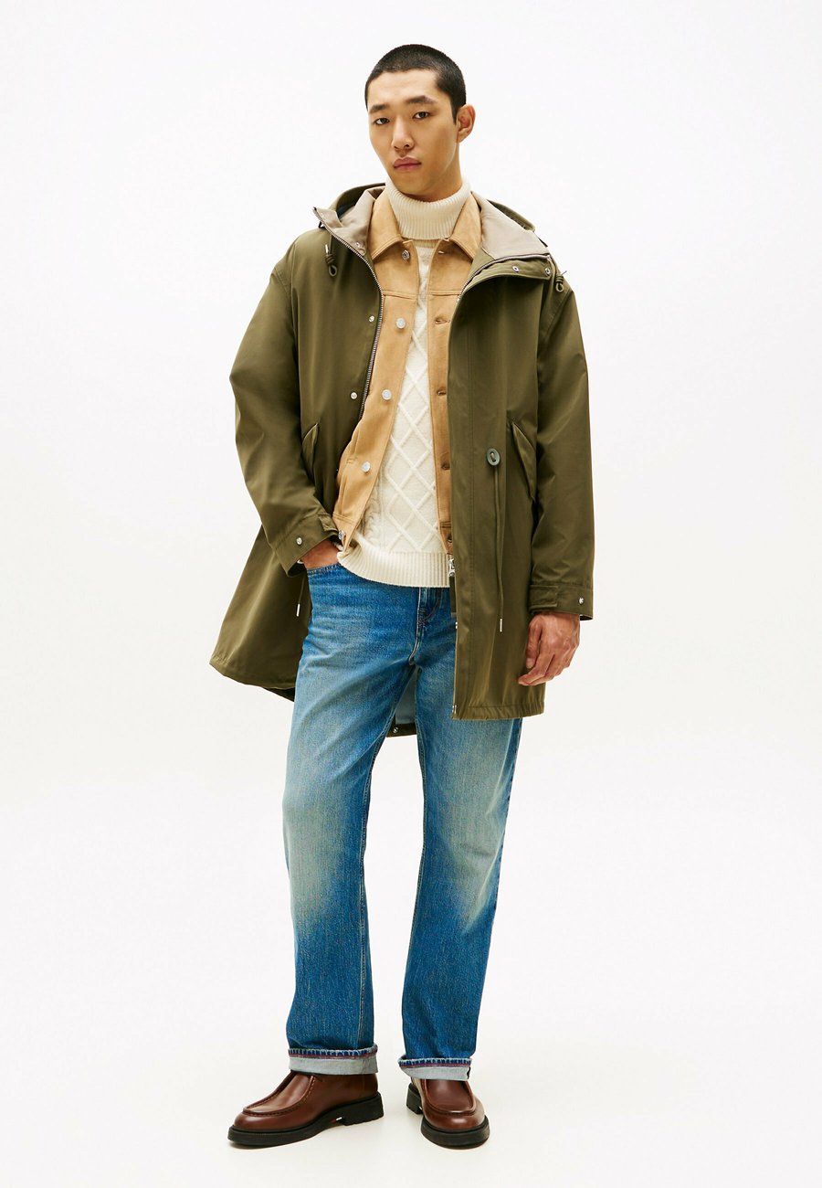 Пальто Tommy Hilfiger WINDPROOF LOGO PATCH HOODED , Platinum Olive/Green
Пальто Tommy Hilfiger WINDPROOF LOGO PATCH HOODED , Platinum Olive/Green