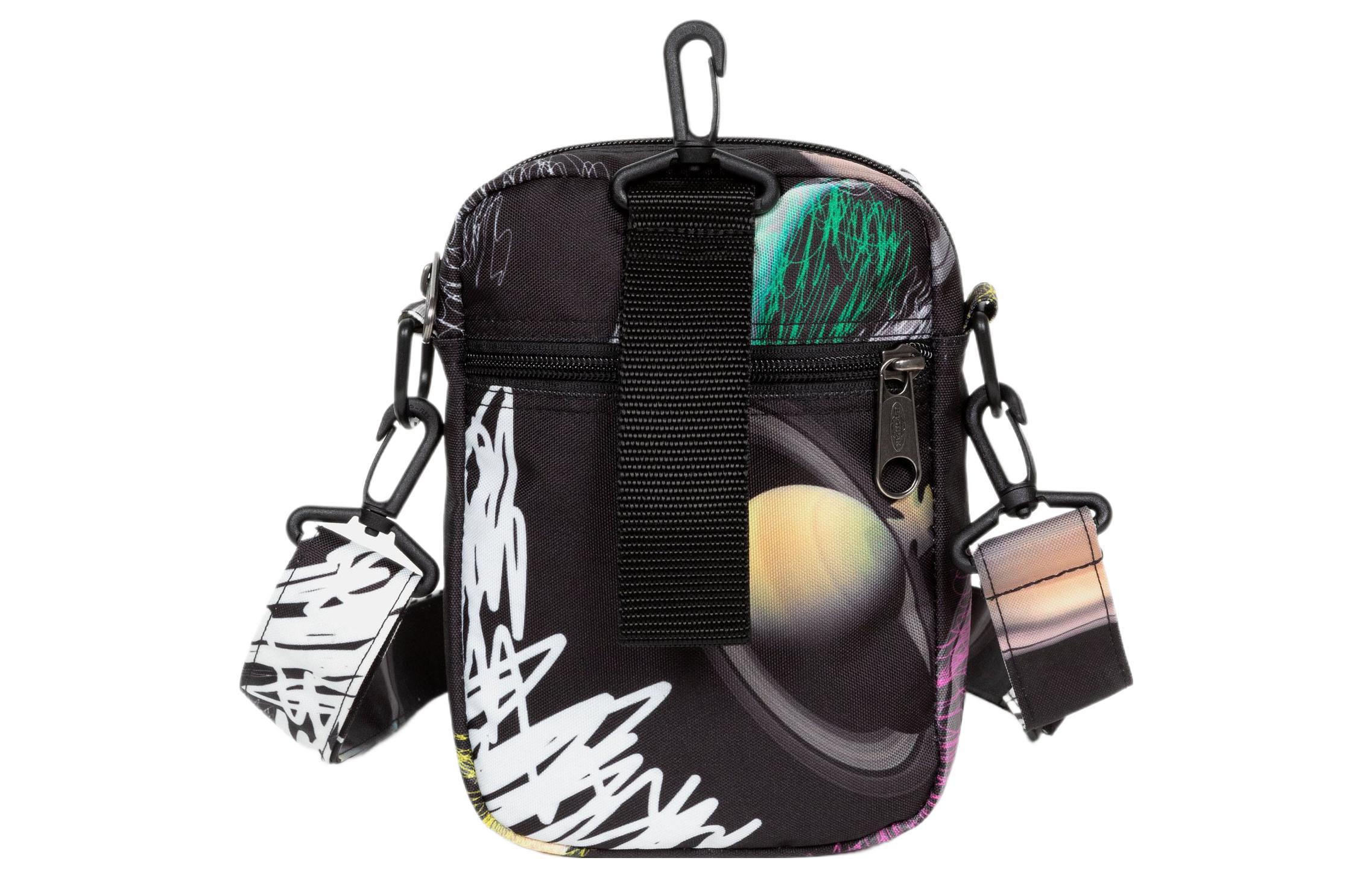 EASTPAK Сумка через плечо Vivienne Westwood Collaboration из переработанного полиэстера, кроссбоди Regular Unisex Multicolor
EASTPAK Сумка через плечо Vivienne Westwood Collaboration из переработанного полиэстера, кроссбоди Regular Unisex Multicolor