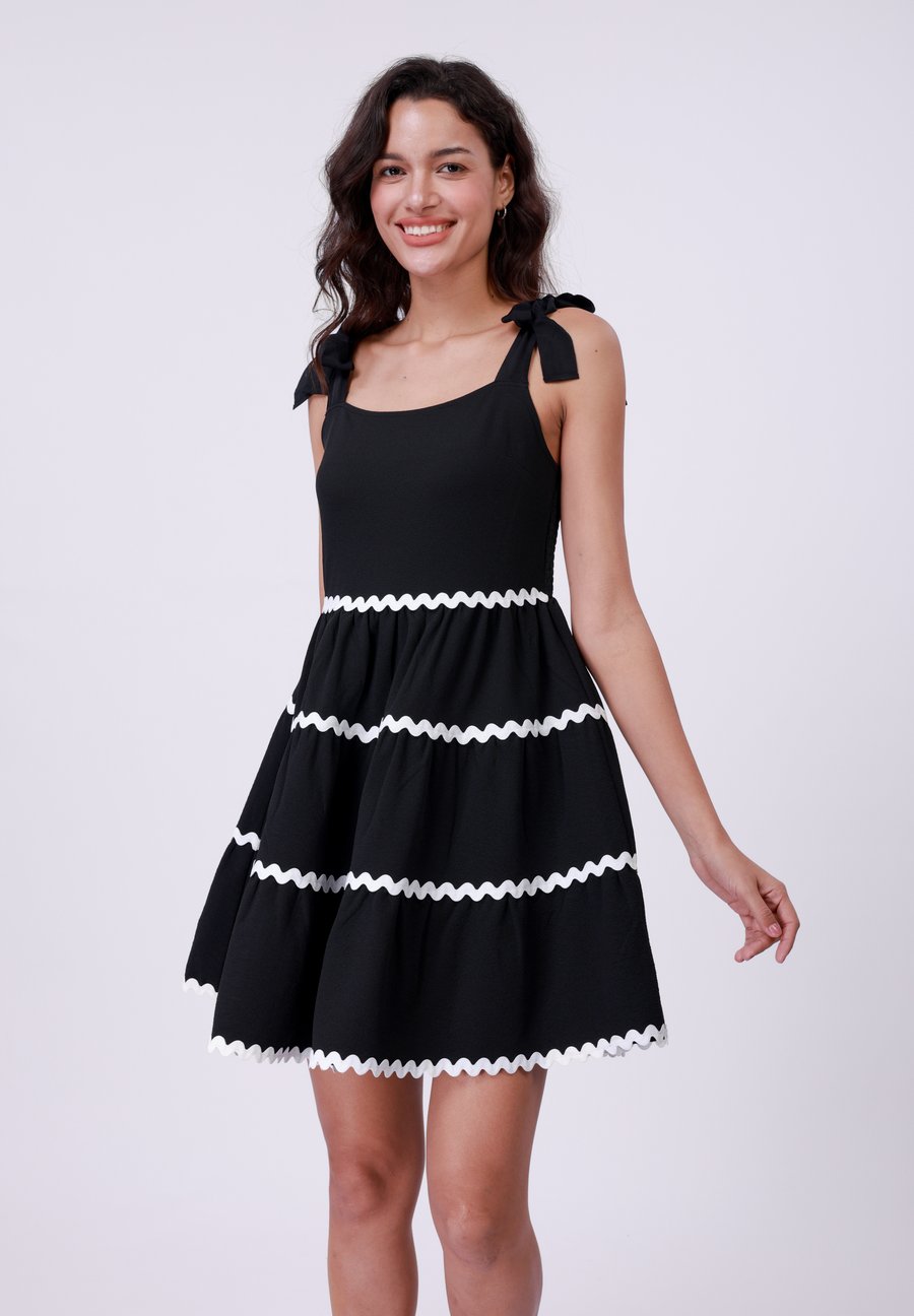 Платье Even&Odd Day dress, Black
Платье Even&Odd Day dress, Black