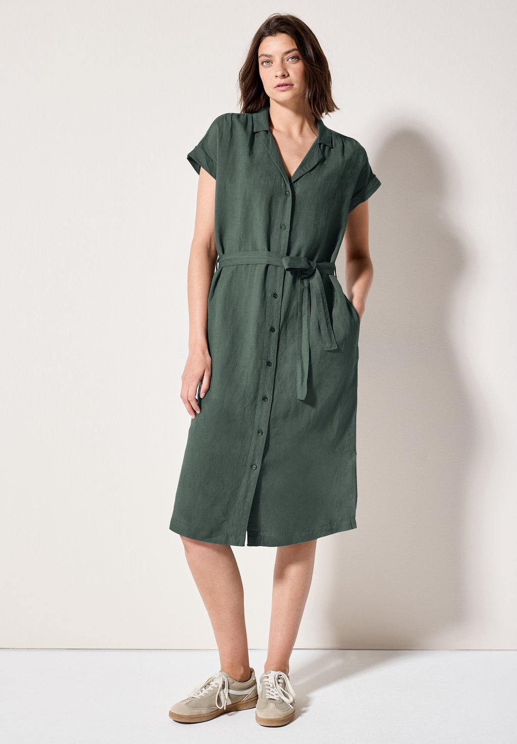 Платье-рубашка KNIELANGES Cecil, хаки
Платье-рубашка KNIELANGES Cecil, хаки