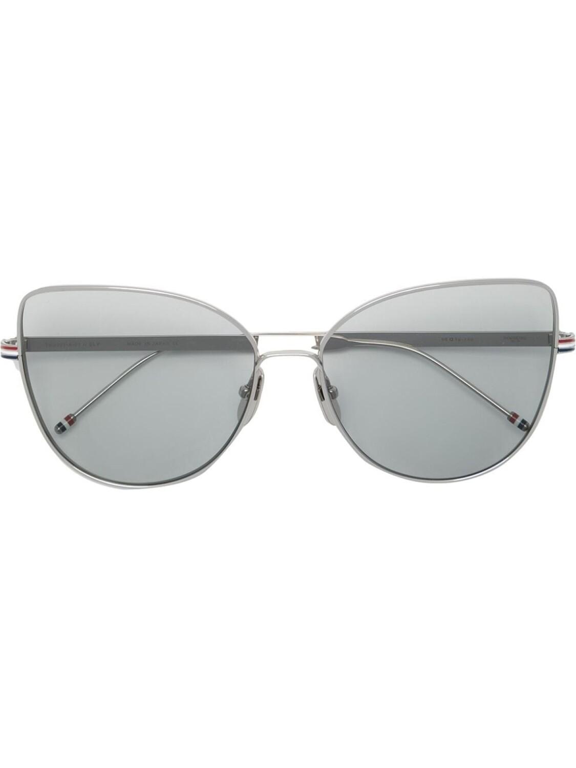 Thom Browne Eyewear солнцезащитные очки в оправе 'кошачий глаз', черный
Thom Browne Eyewear солнцезащитные очки в оправе 'кошачий глаз', черный