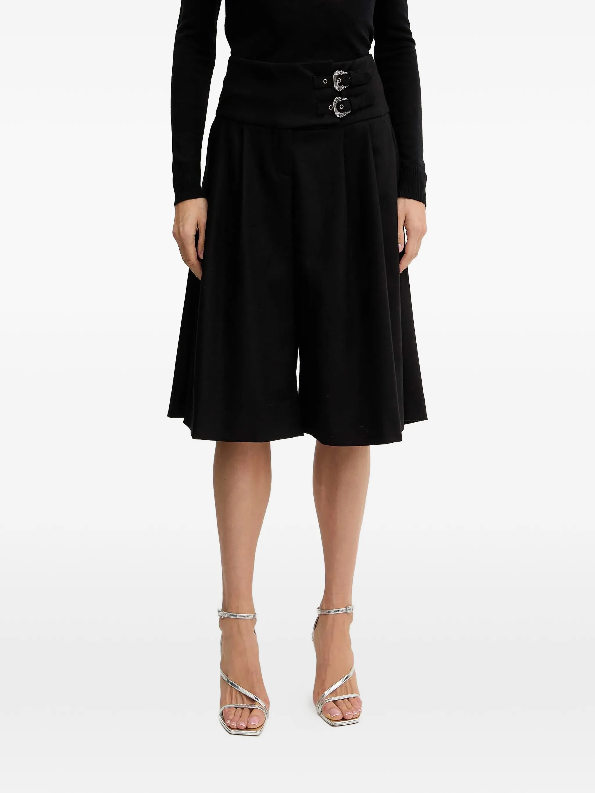 Шорты с пряжками Versace Jeans Couture, черный
Шорты с пряжками Versace Jeans Couture, черный