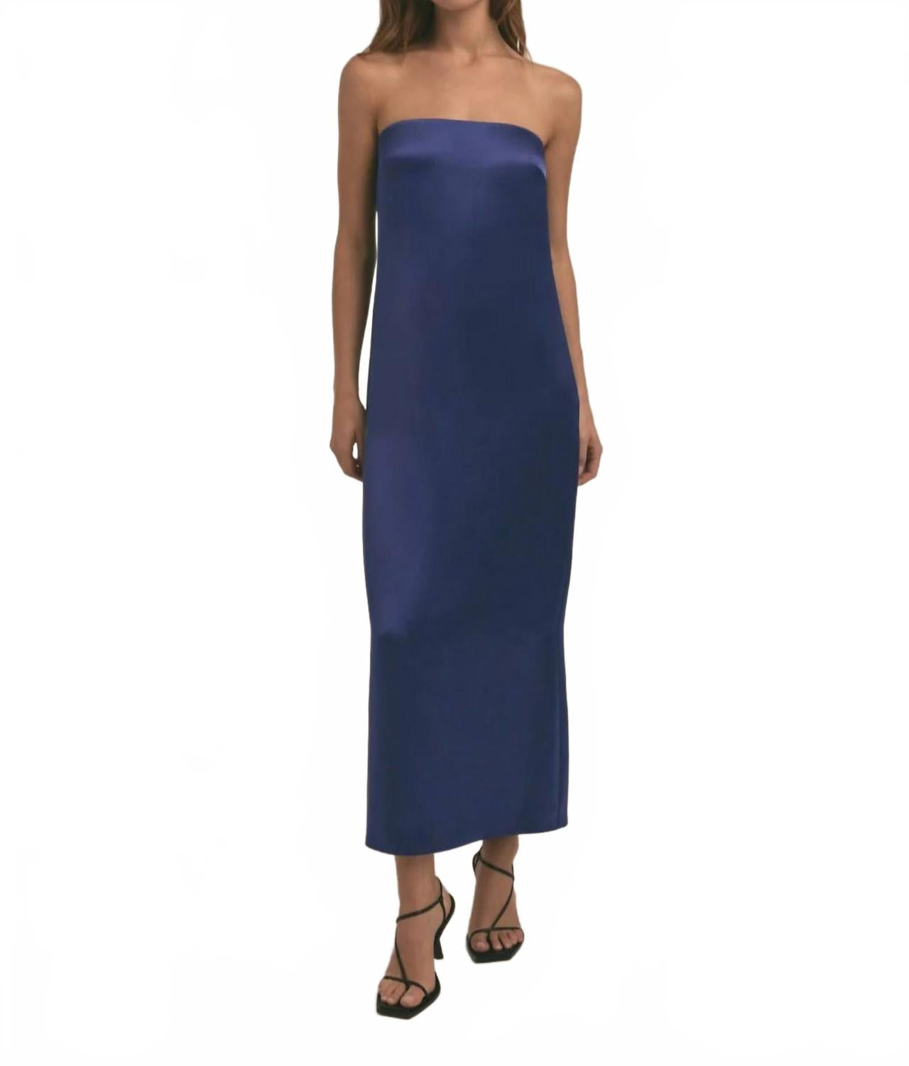 Платье без лишних раздумий в венецианском синем Favorite Daughter
Платье без лишних раздумий в венецианском синем Favorite Daughter