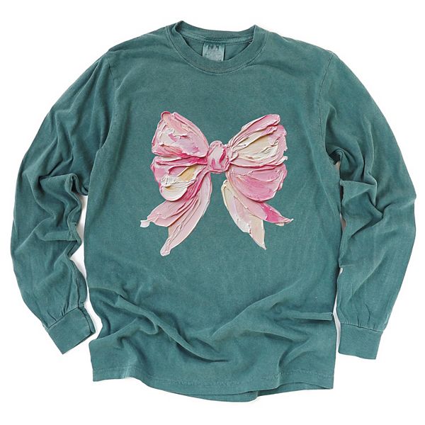 Coquette bow paint - женская футболка с длинным рукавом и принтом, окрашенная в стиле garment dyed Simply Sage Market, Blue Spruce
Coquette bow paint - женская футболка с длинным рукавом и принтом, окрашенная в стиле garment dyed Simply Sage Market, Blue Spruce